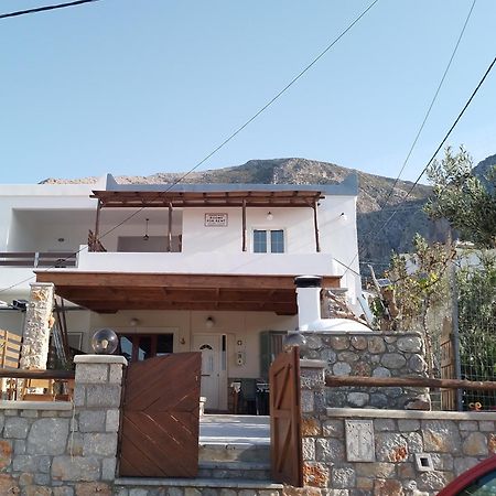 Manolakis Pizanias Apartamento Emborios Exterior foto