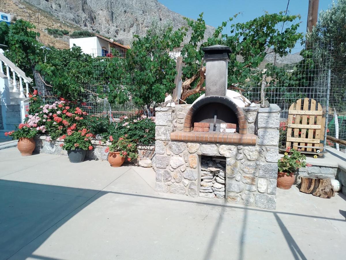 Manolakis Pizanias Apartamento Emborios Exterior foto