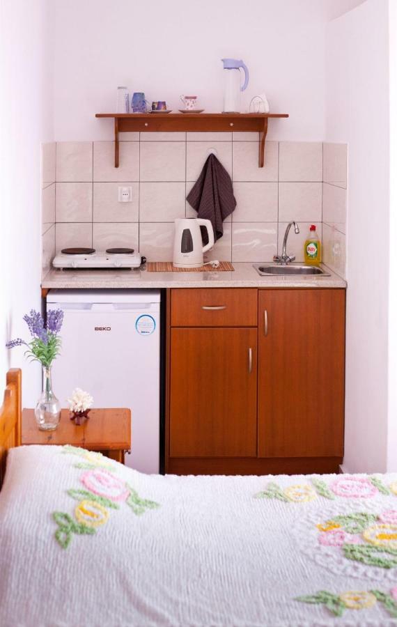 Manolakis Pizanias Apartamento Emborios Exterior foto