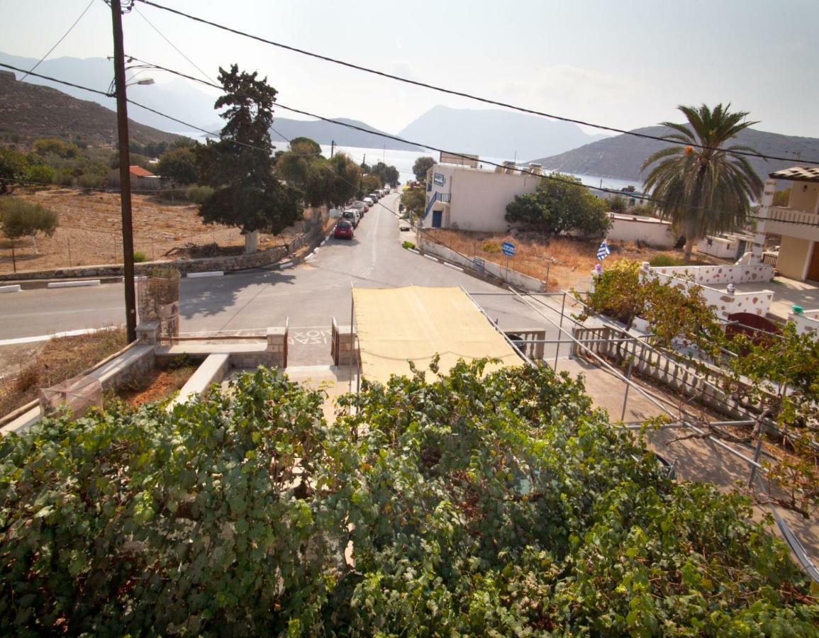 Manolakis Pizanias Apartamento Emborios Exterior foto