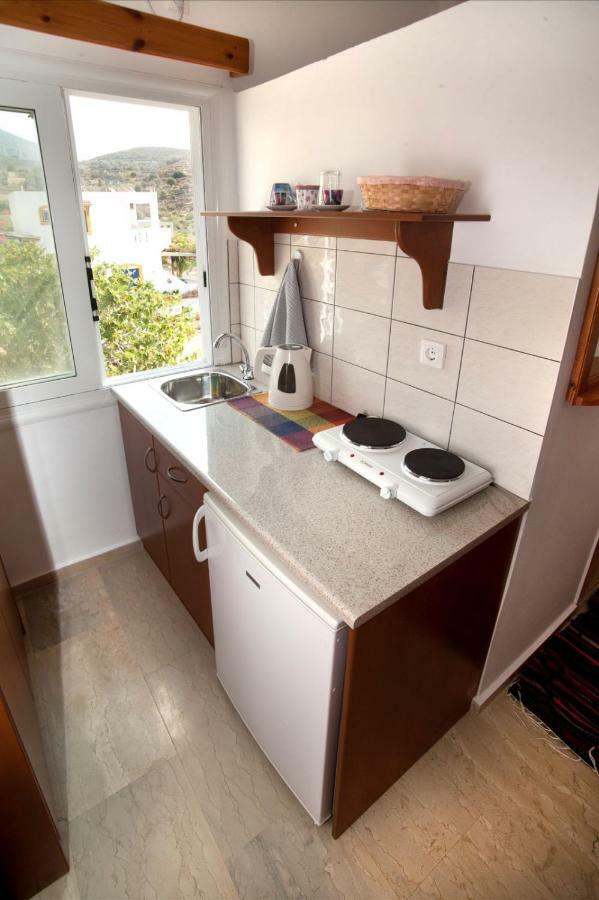 Manolakis Pizanias Apartamento Emborios Exterior foto