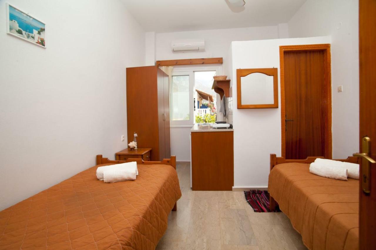 Manolakis Pizanias Apartamento Emborios Exterior foto